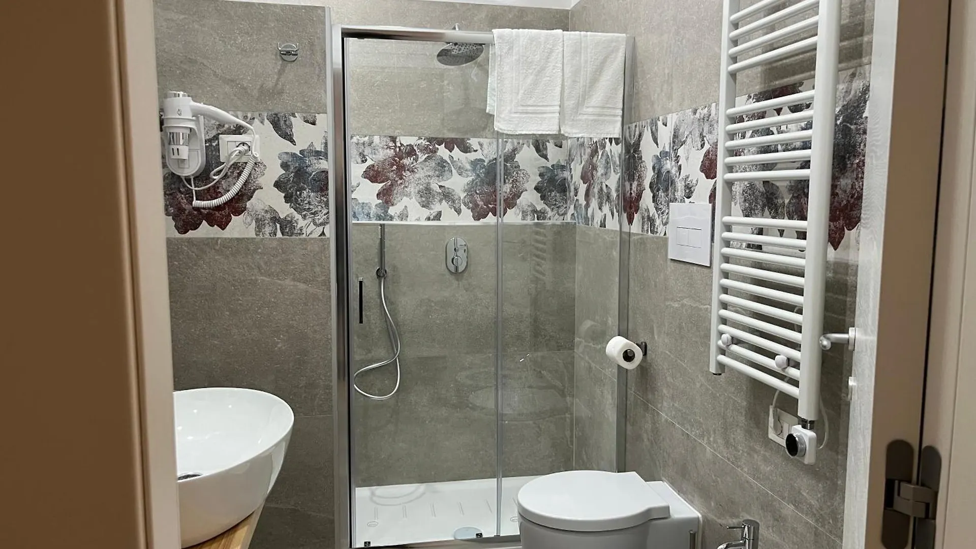 Neapolis Francy Vesuvio Hotel 0*, Naples Italy
